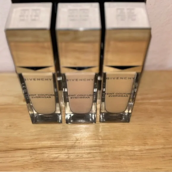 Givenchy Teint Couture Everwear Foundation Trio Y110, P110, Y200 - Picture 2 of 11